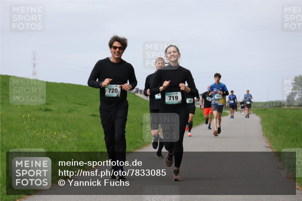 04.05.2025 - 8. Wedeler Halbmarathon Yannick Fuchs http://msf.ph/oto/7833085 04.05.2025 11:42:04 Laufen 720, 719, 786, 925 meine-sportfotos.de