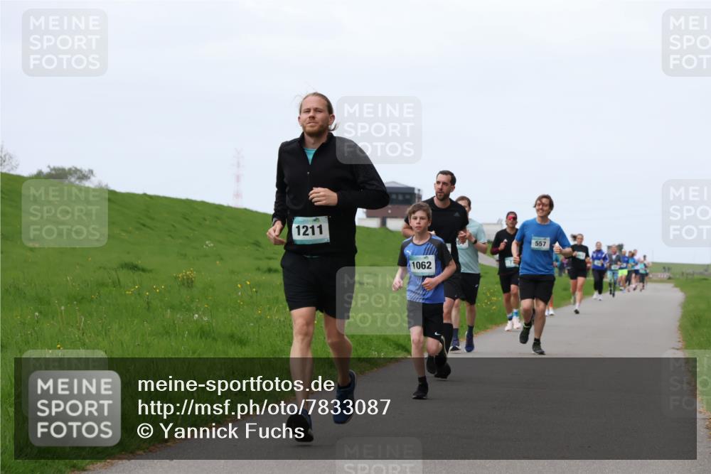 04.05.2025 - 8. Wedeler Halbmarathon Yannick Fuchs http://msf.ph/oto/7833087 04.05.2025 11:21:37 Laufen 1211, 1062, 557 meine-sportfotos.de