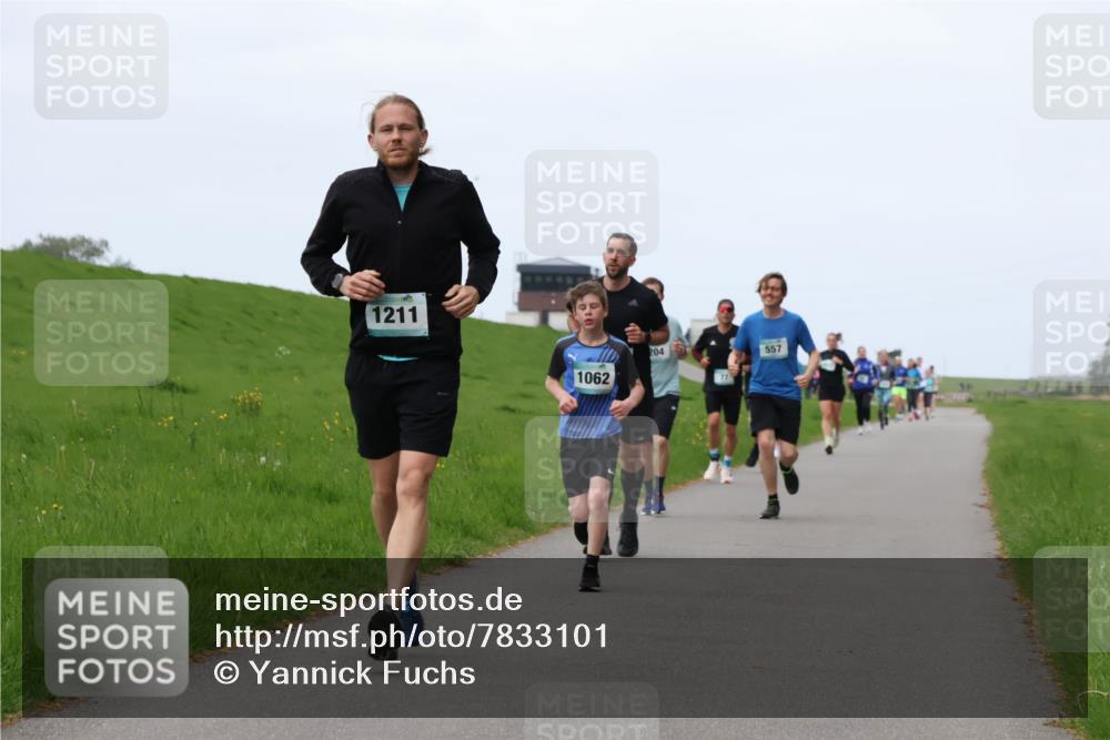 04.05.2025 - 8. Wedeler Halbmarathon Yannick Fuchs http://msf.ph/oto/7833101 04.05.2025 11:21:37 Laufen 1211, 1062, 204, 557 meine-sportfotos.de