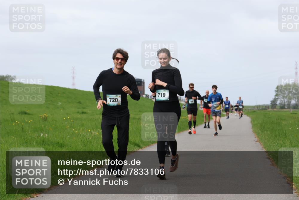 04.05.2025 - 8. Wedeler Halbmarathon Yannick Fuchs http://msf.ph/oto/7833106 04.05.2025 11:42:05 Laufen 720, 719, 786, 925 meine-sportfotos.de
