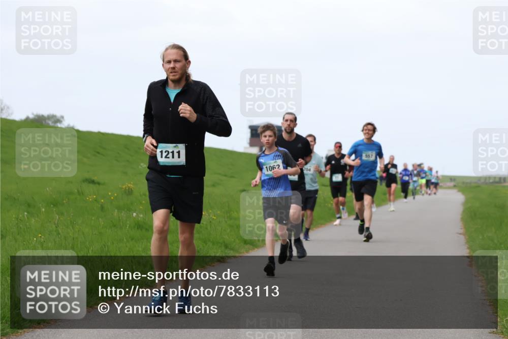 04.05.2025 - 8. Wedeler Halbmarathon Yannick Fuchs http://msf.ph/oto/7833113 04.05.2025 11:21:37 Laufen 1211, 1062, 204 meine-sportfotos.de