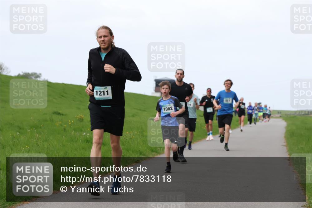 04.05.2025 - 8. Wedeler Halbmarathon Yannick Fuchs http://msf.ph/oto/7833118 04.05.2025 11:21:38 Laufen 1211, 1062, 104 meine-sportfotos.de