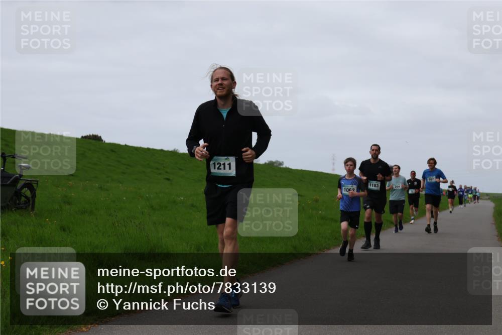 04.05.2025 - 8. Wedeler Halbmarathon Yannick Fuchs http://msf.ph/oto/7833139 04.05.2025 11:21:39 Laufen 1211, 1062, 1183, 204 meine-sportfotos.de