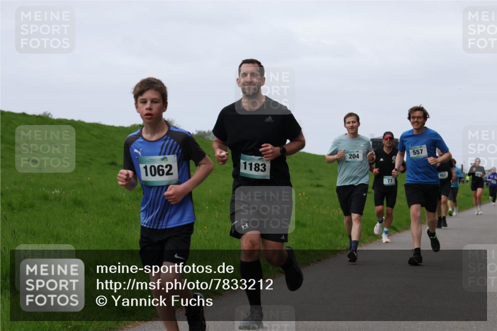 04.05.2025 - 8. Wedeler Halbmarathon Yannick Fuchs http://msf.ph/oto/7833212 04.05.2025 11:21:42 Laufen 1062, 1183, 1, 204, 77, 557, 652 meine-sportfotos.de