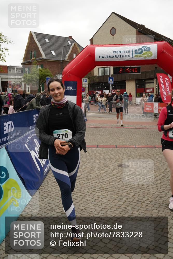 04.05.2025 - 8. Wedeler Halbmarathon Felixshl http://msf.ph/oto/7833228 04.05.2025 12:15:43 Ziel 270, 276, 1075 meine-sportfotos.de