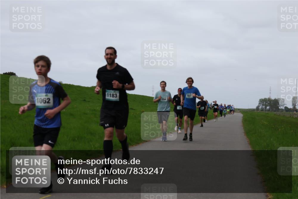 04.05.2025 - 8. Wedeler Halbmarathon Yannick Fuchs http://msf.ph/oto/7833247 04.05.2025 11:21:42 Laufen 1183, 204, 1062, 557 meine-sportfotos.de
