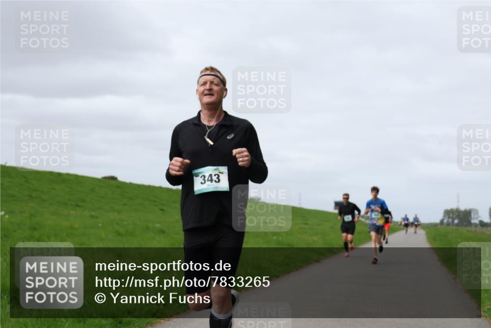 04.05.2025 - 8. Wedeler Halbmarathon Yannick Fuchs http://msf.ph/oto/7833265 04.05.2025 11:42:11 Laufen 343 meine-sportfotos.de