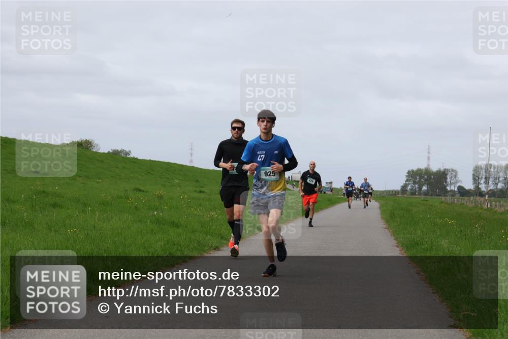 04.05.2025 - 8. Wedeler Halbmarathon Yannick Fuchs http://msf.ph/oto/7833302 04.05.2025 11:42:13 Laufen 47, 925, 429 meine-sportfotos.de