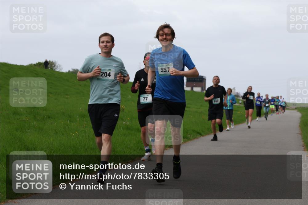 04.05.2025 - 8. Wedeler Halbmarathon Yannick Fuchs http://msf.ph/oto/7833305 04.05.2025 11:21:44 Laufen 204, 77, 3, 557, 652 meine-sportfotos.de