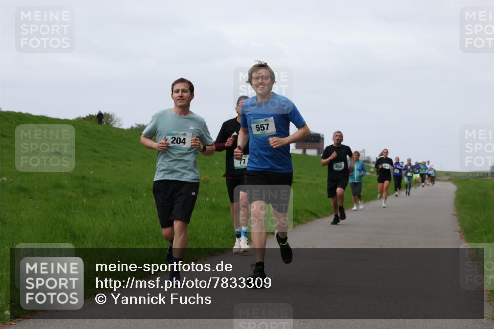 04.05.2025 - 8. Wedeler Halbmarathon Yannick Fuchs http://msf.ph/oto/7833309 04.05.2025 11:21:44 Laufen 204, 557, 652 meine-sportfotos.de
