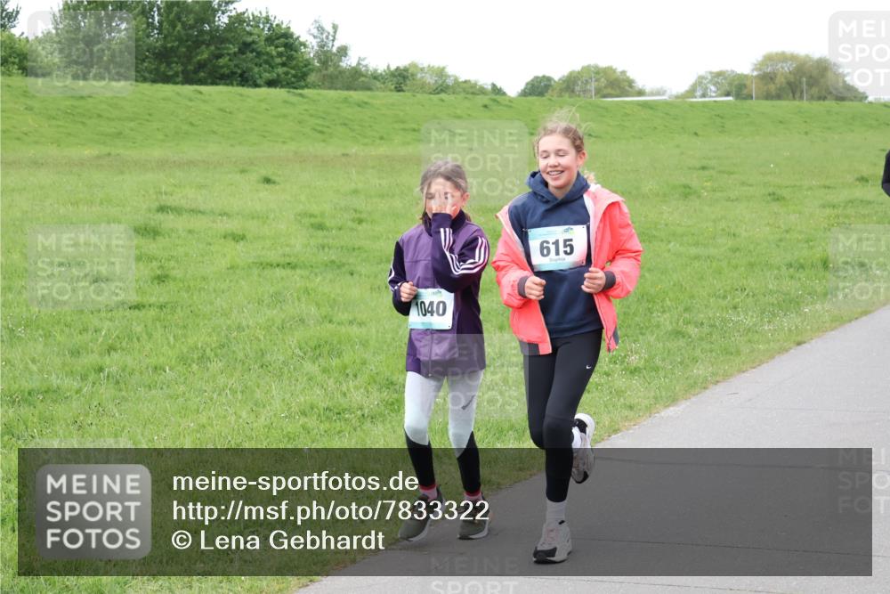 04.05.2025 - 8. Wedeler Halbmarathon Lena Gebhardt http://msf.ph/oto/7833322 04.05.2025 11:21:59 Laufen 1040, 615 meine-sportfotos.de