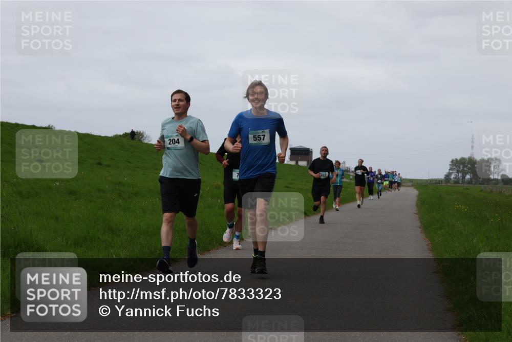 04.05.2025 - 8. Wedeler Halbmarathon Yannick Fuchs http://msf.ph/oto/7833323 04.05.2025 11:21:44 Laufen 204, 557 meine-sportfotos.de