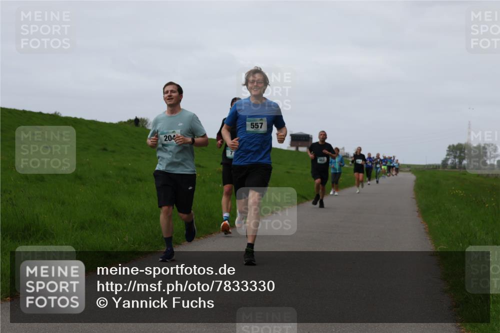 04.05.2025 - 8. Wedeler Halbmarathon Yannick Fuchs http://msf.ph/oto/7833330 04.05.2025 11:21:44 Laufen 557, 204 meine-sportfotos.de