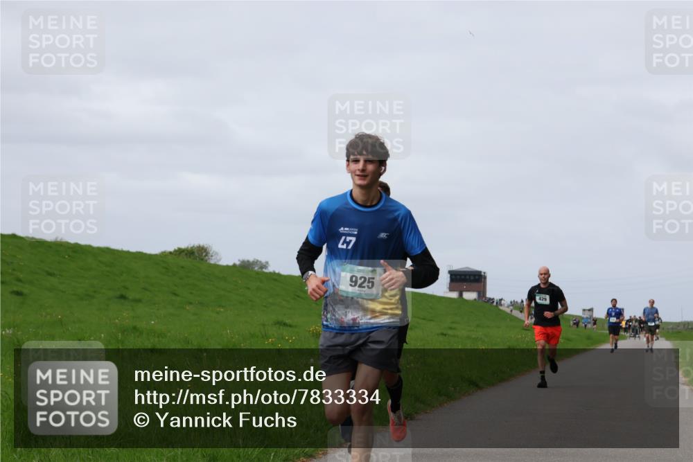 04.05.2025 - 8. Wedeler Halbmarathon Yannick Fuchs http://msf.ph/oto/7833334 04.05.2025 11:42:14 Laufen 47, 925, 429 meine-sportfotos.de