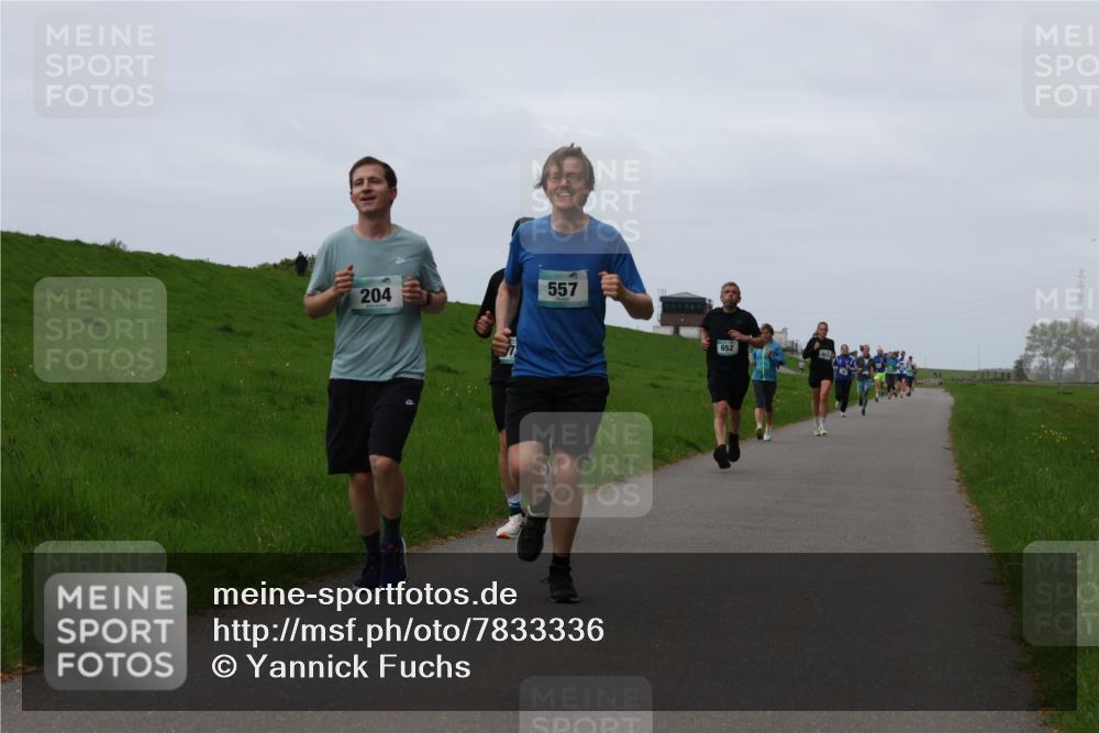 04.05.2025 - 8. Wedeler Halbmarathon Yannick Fuchs http://msf.ph/oto/7833336 04.05.2025 11:21:45 Laufen 204, 557, 652 meine-sportfotos.de