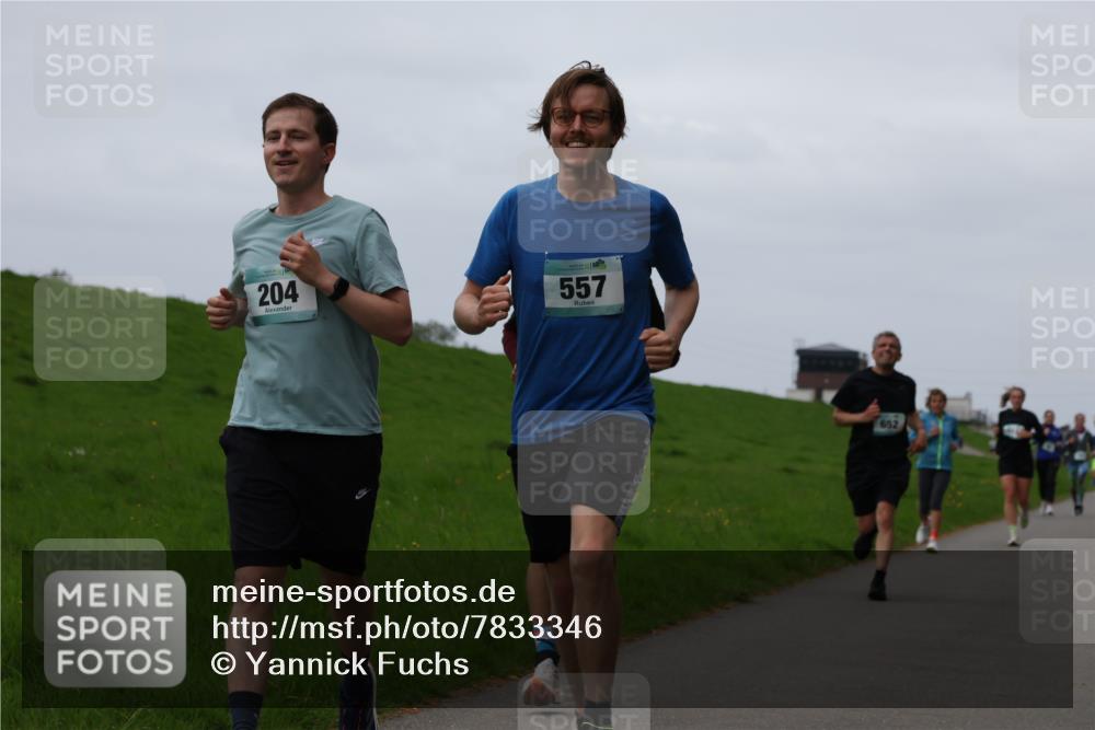04.05.2025 - 8. Wedeler Halbmarathon Yannick Fuchs http://msf.ph/oto/7833346 04.05.2025 11:21:45 Laufen 204, 557, 652 meine-sportfotos.de