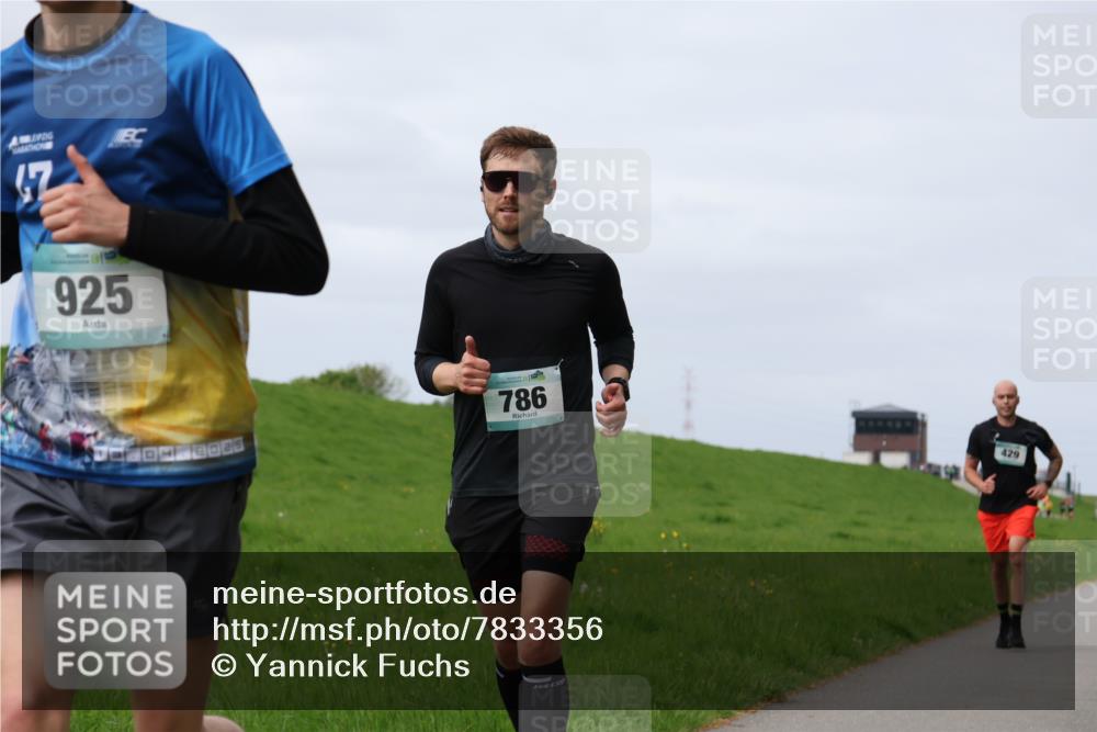 04.05.2025 - 8. Wedeler Halbmarathon Yannick Fuchs http://msf.ph/oto/7833356 04.05.2025 11:42:15 Laufen 62, 925, 18025, 786, 429 meine-sportfotos.de