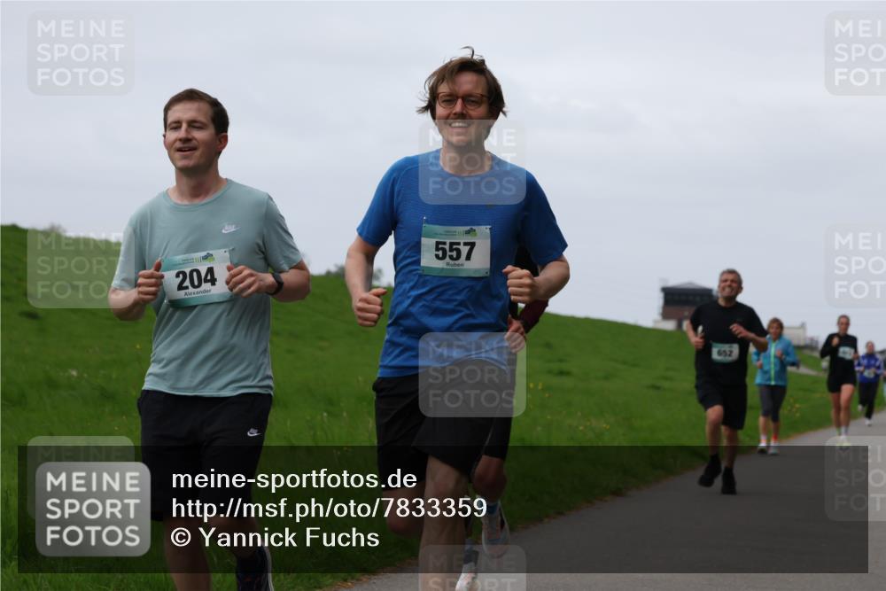 04.05.2025 - 8. Wedeler Halbmarathon Yannick Fuchs http://msf.ph/oto/7833359 04.05.2025 11:21:45 Laufen 204, 557, 652 meine-sportfotos.de