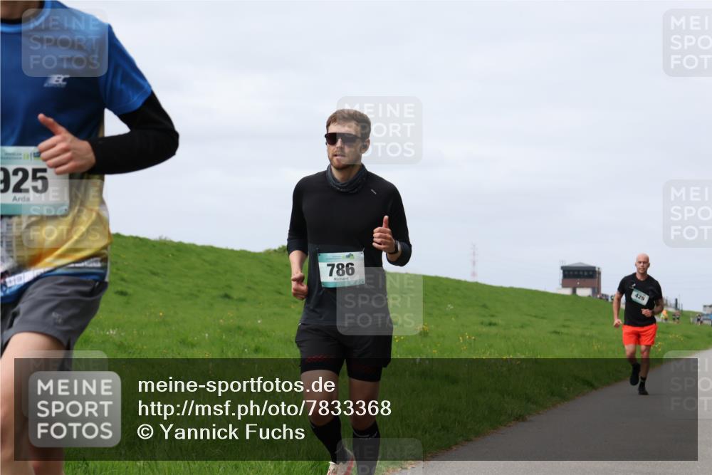 04.05.2025 - 8. Wedeler Halbmarathon Yannick Fuchs http://msf.ph/oto/7833368 04.05.2025 11:42:15 Laufen 925, 786, 429 meine-sportfotos.de