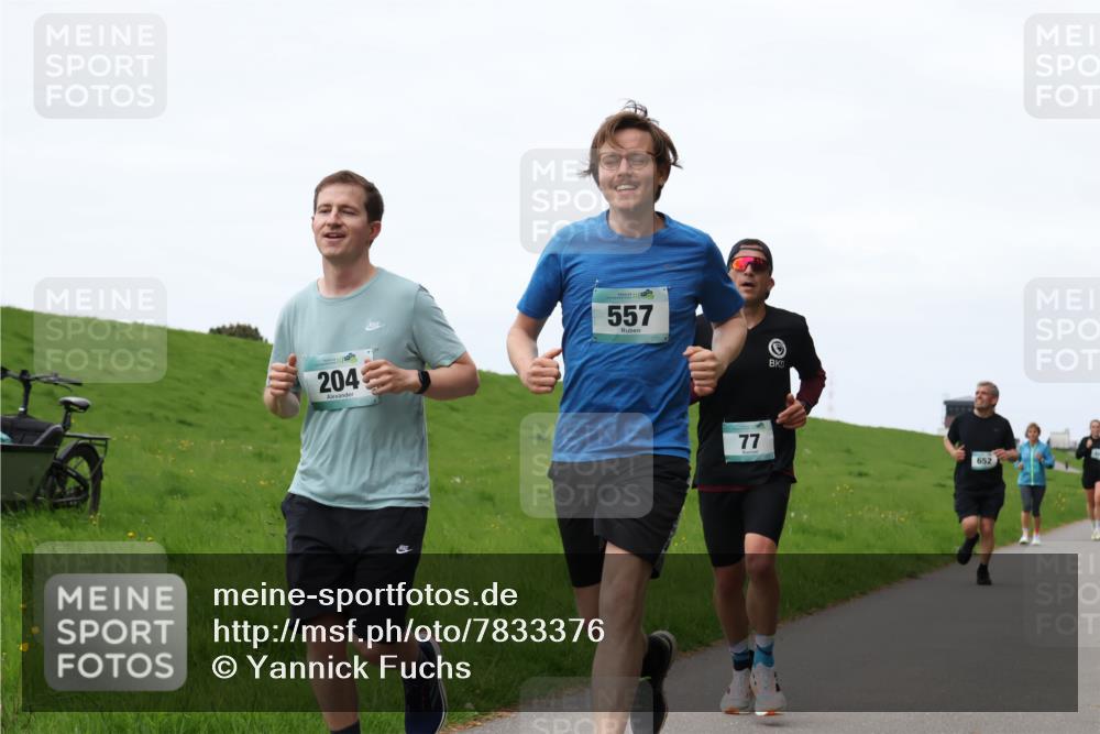 04.05.2025 - 8. Wedeler Halbmarathon Yannick Fuchs http://msf.ph/oto/7833376 04.05.2025 11:21:46 Laufen 204, 557, 77, 652 meine-sportfotos.de
