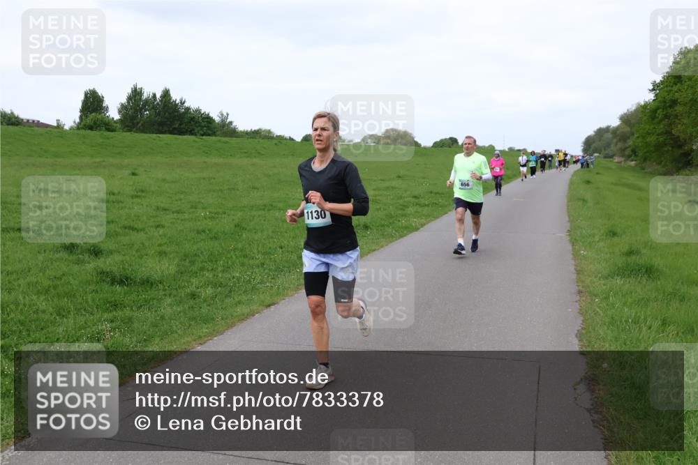 04.05.2025 - 8. Wedeler Halbmarathon Lena Gebhardt http://msf.ph/oto/7833378 04.05.2025 11:22:05 Laufen 1130, 656 meine-sportfotos.de