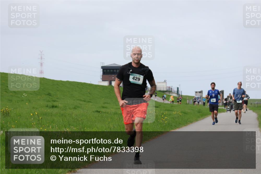 04.05.2025 - 8. Wedeler Halbmarathon Yannick Fuchs http://msf.ph/oto/7833398 04.05.2025 11:42:17 Laufen 429, 240, 438 meine-sportfotos.de