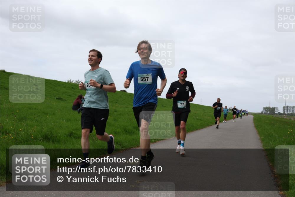04.05.2025 - 8. Wedeler Halbmarathon Yannick Fuchs http://msf.ph/oto/7833410 04.05.2025 11:21:47 Laufen 20, 557, 77 meine-sportfotos.de