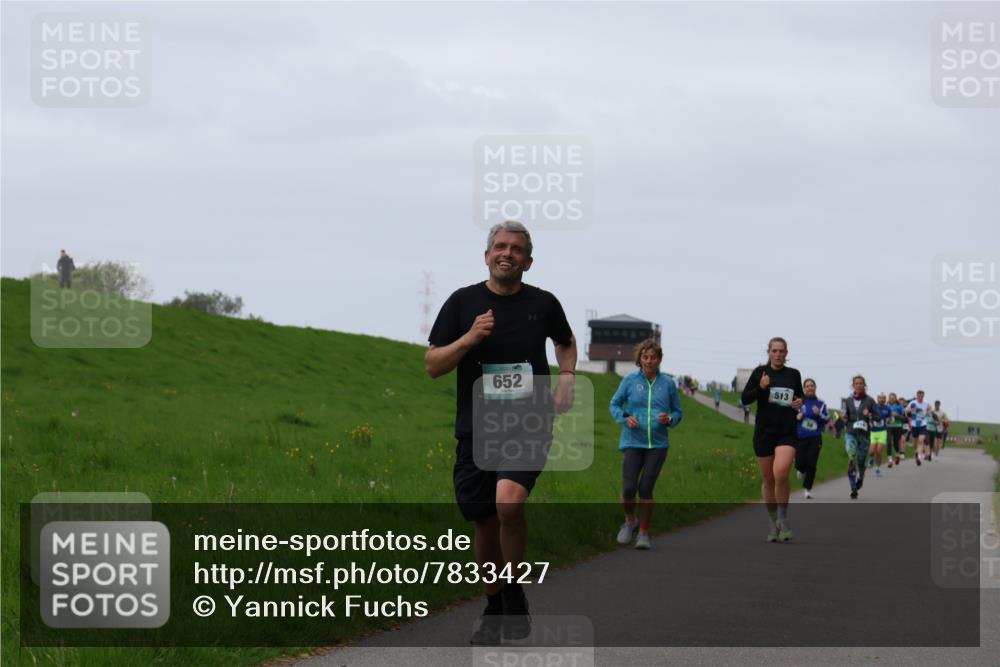 04.05.2025 - 8. Wedeler Halbmarathon Yannick Fuchs http://msf.ph/oto/7833427 04.05.2025 11:21:48 Laufen 652, 513 meine-sportfotos.de