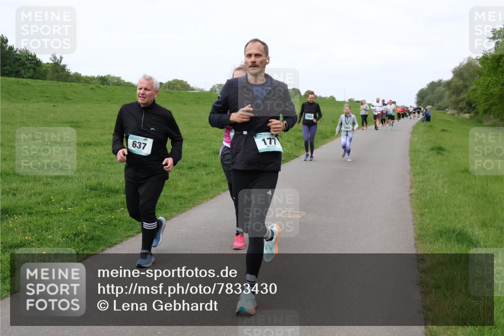 04.05.2025 - 8. Wedeler Halbmarathon Lena Gebhardt http://msf.ph/oto/7833430 04.05.2025 11:22:19 Laufen 637, 177, 1022, 1023 meine-sportfotos.de