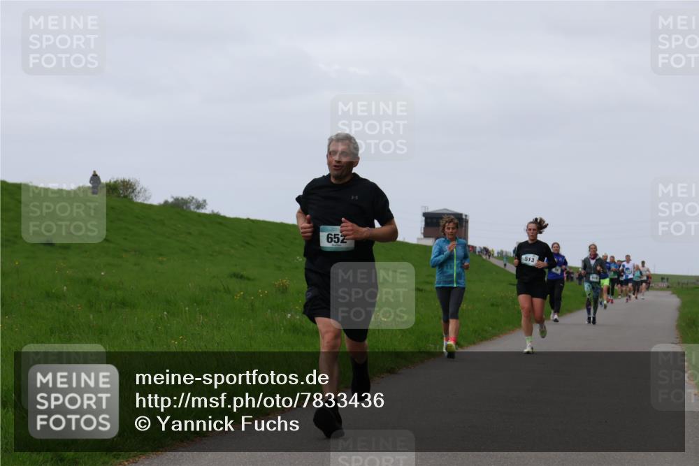 04.05.2025 - 8. Wedeler Halbmarathon Yannick Fuchs http://msf.ph/oto/7833436 04.05.2025 11:21:49 Laufen 652, 513 meine-sportfotos.de