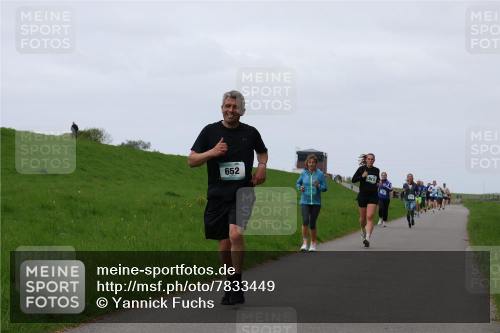 04.05.2025 - 8. Wedeler Halbmarathon Yannick Fuchs http://msf.ph/oto/7833449 04.05.2025 11:21:49 Laufen 652, 513 meine-sportfotos.de
