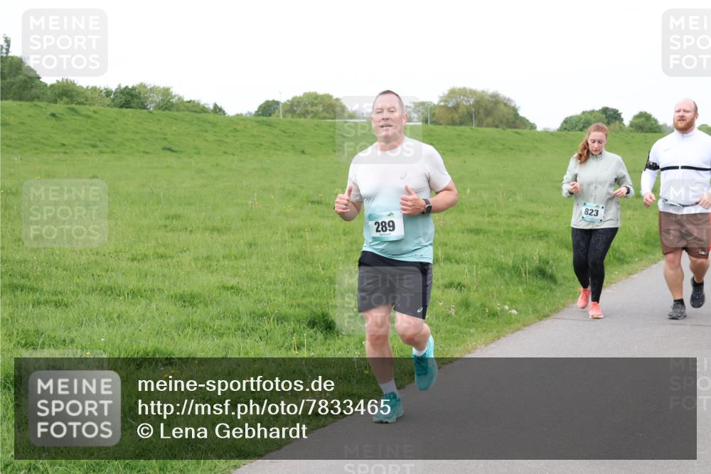 04.05.2025 - 8. Wedeler Halbmarathon Lena Gebhardt http://msf.ph/oto/7833465 04.05.2025 11:22:25 Laufen 289, 823 meine-sportfotos.de