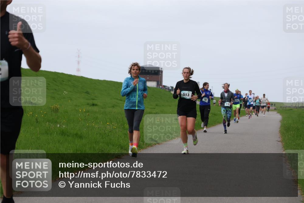 04.05.2025 - 8. Wedeler Halbmarathon Yannick Fuchs http://msf.ph/oto/7833472 04.05.2025 11:21:50 Laufen 513, 910 meine-sportfotos.de
