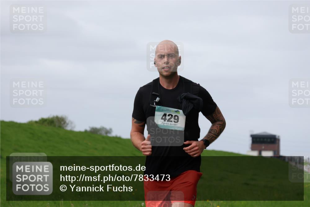 04.05.2025 - 8. Wedeler Halbmarathon Yannick Fuchs http://msf.ph/oto/7833473 04.05.2025 11:42:20 Laufen 429 meine-sportfotos.de