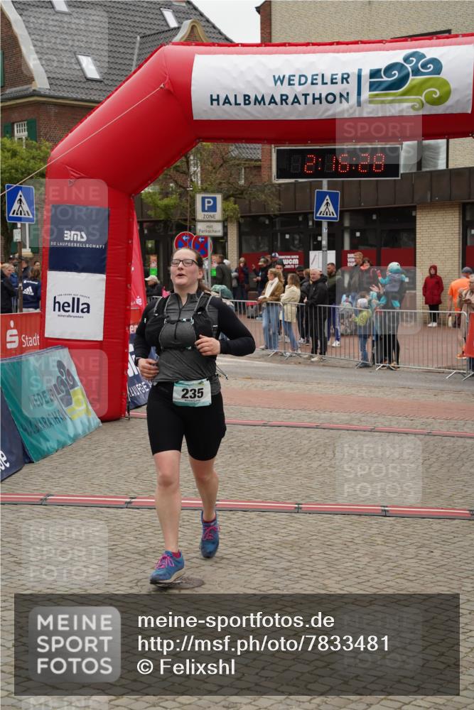 04.05.2025 - 8. Wedeler Halbmarathon Felixshl http://msf.ph/oto/7833481 04.05.2025 12:16:26 Ziel 235 meine-sportfotos.de