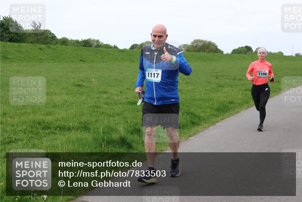 04.05.2025 - 8. Wedeler Halbmarathon Lena Gebhardt http://msf.ph/oto/7833503 04.05.2025 11:22:32 Laufen 1117, 1108 meine-sportfotos.de