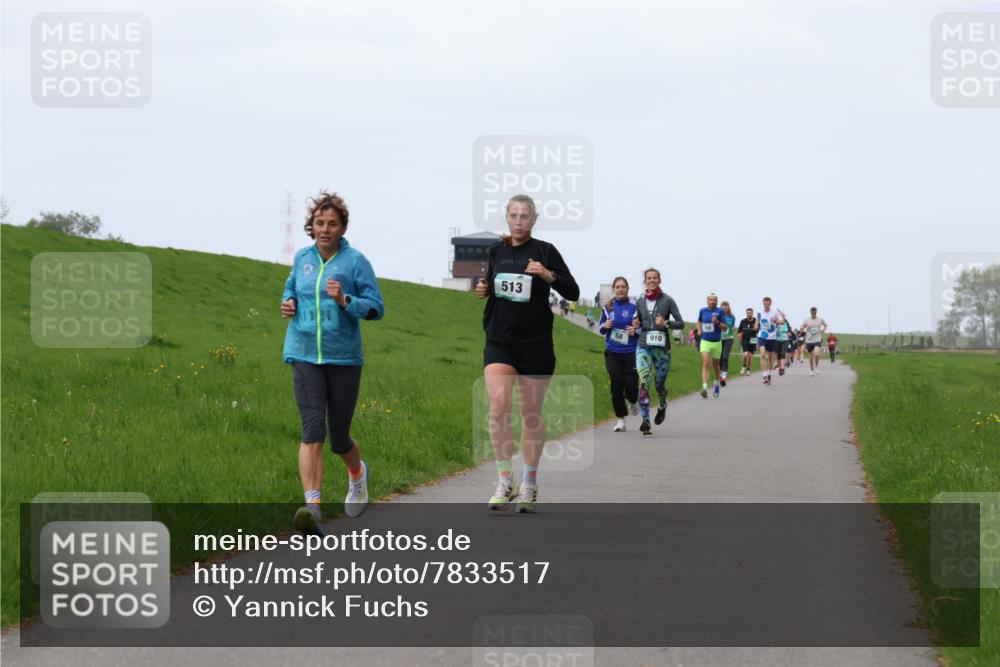 04.05.2025 - 8. Wedeler Halbmarathon Yannick Fuchs http://msf.ph/oto/7833517 04.05.2025 11:21:52 Laufen 513, 910 meine-sportfotos.de