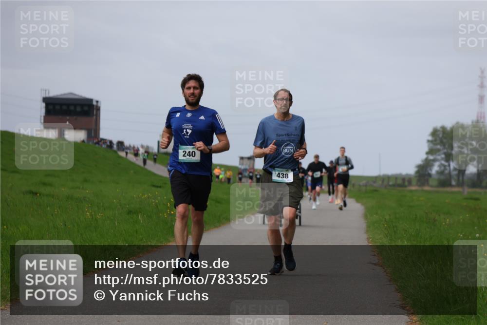 04.05.2025 - 8. Wedeler Halbmarathon Yannick Fuchs http://msf.ph/oto/7833525 04.05.2025 11:42:28 Laufen 240, 438 meine-sportfotos.de