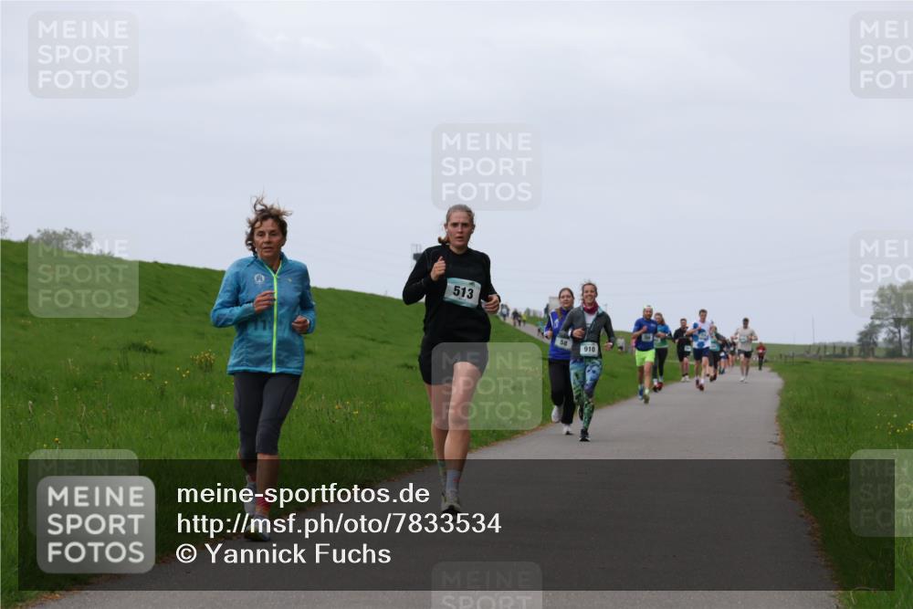 04.05.2025 - 8. Wedeler Halbmarathon Yannick Fuchs http://msf.ph/oto/7833534 04.05.2025 11:21:52 Laufen 513, 58, 910 meine-sportfotos.de