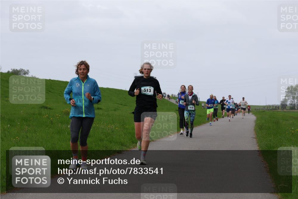 04.05.2025 - 8. Wedeler Halbmarathon Yannick Fuchs http://msf.ph/oto/7833541 04.05.2025 11:21:53 Laufen 513, 58, 910 meine-sportfotos.de