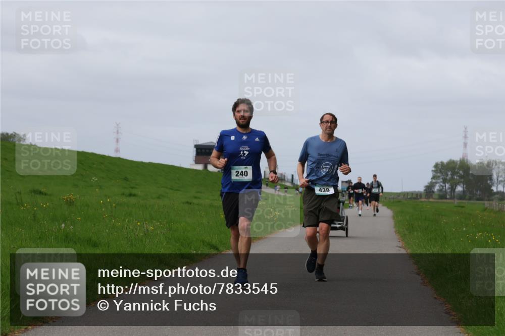 04.05.2025 - 8. Wedeler Halbmarathon Yannick Fuchs http://msf.ph/oto/7833545 04.05.2025 11:42:31 Laufen 240, 438 meine-sportfotos.de