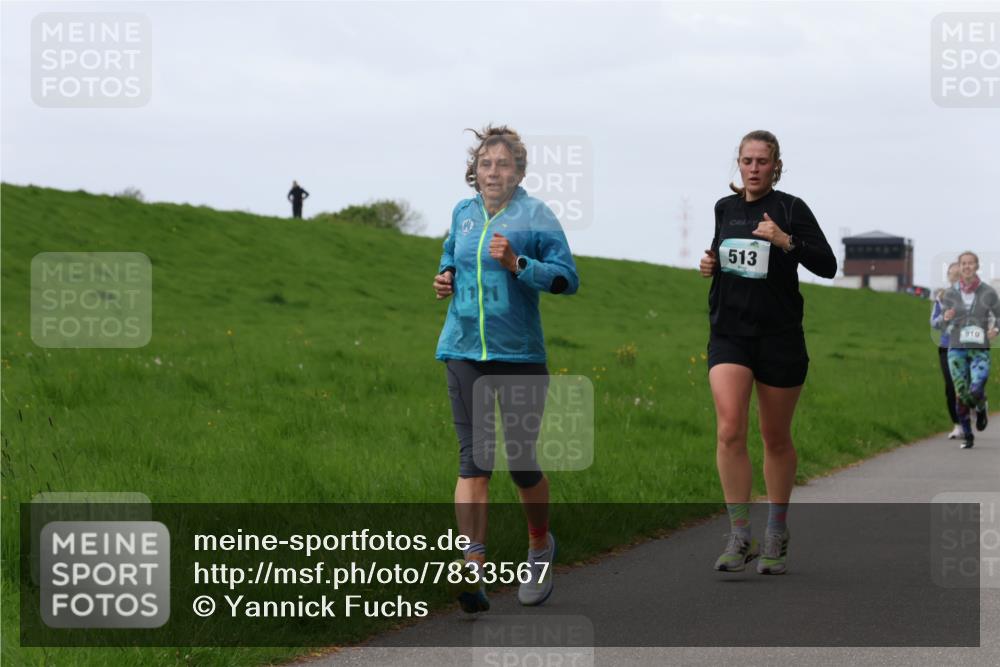 04.05.2025 - 8. Wedeler Halbmarathon Yannick Fuchs http://msf.ph/oto/7833567 04.05.2025 11:21:54 Laufen 11, 513, 910 meine-sportfotos.de