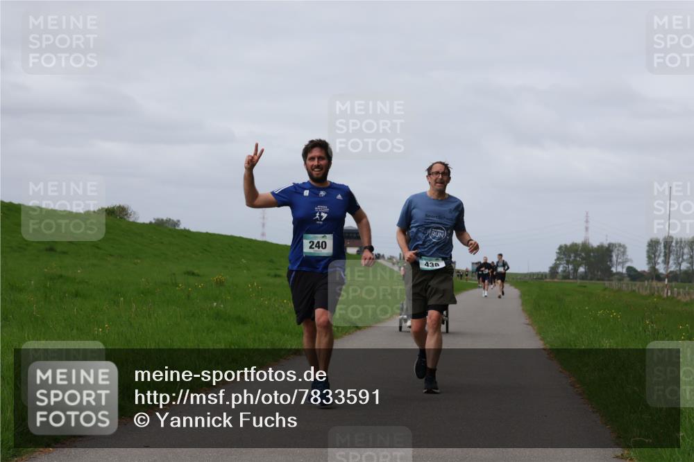 04.05.2025 - 8. Wedeler Halbmarathon Yannick Fuchs http://msf.ph/oto/7833591 04.05.2025 11:42:33 Laufen 240, 438 meine-sportfotos.de