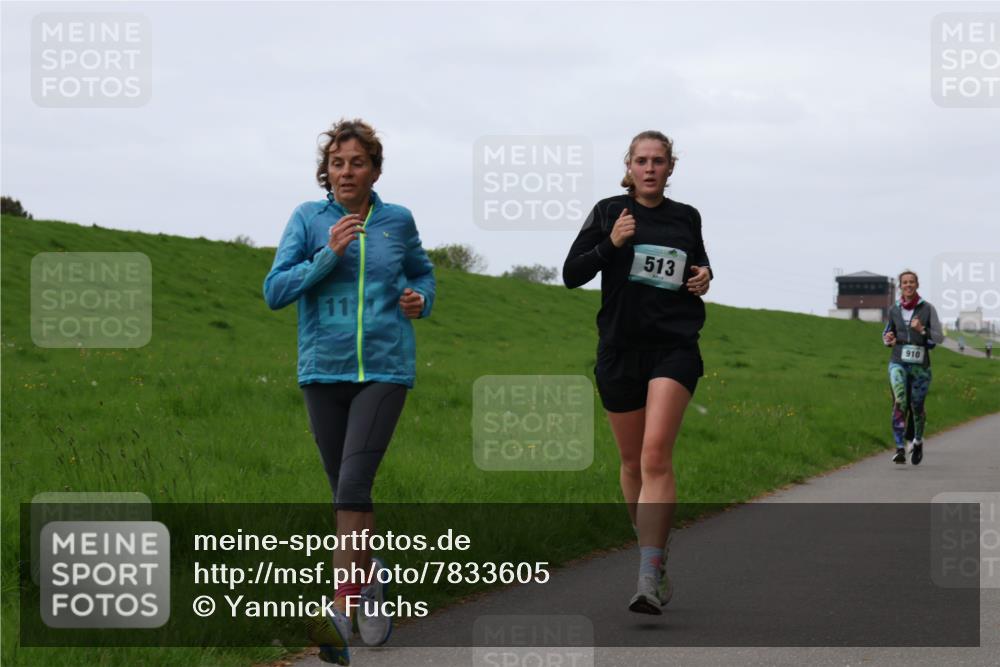 04.05.2025 - 8. Wedeler Halbmarathon Yannick Fuchs http://msf.ph/oto/7833605 04.05.2025 11:21:55 Laufen 11, 513, 910 meine-sportfotos.de