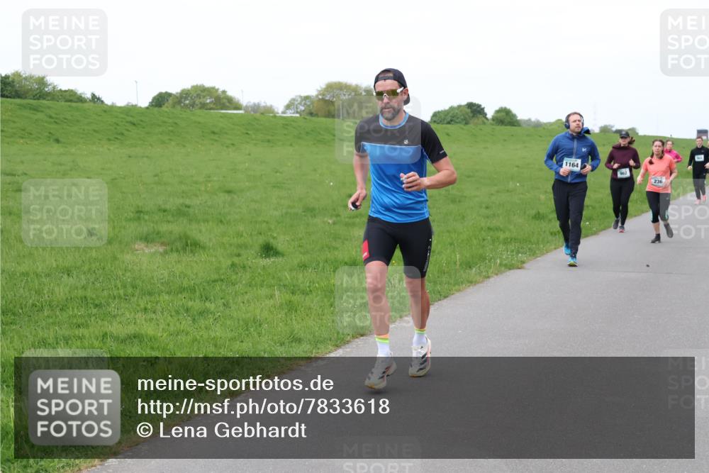 04.05.2025 - 8. Wedeler Halbmarathon Lena Gebhardt http://msf.ph/oto/7833618 04.05.2025 11:22:47 Laufen 1164, 236 meine-sportfotos.de