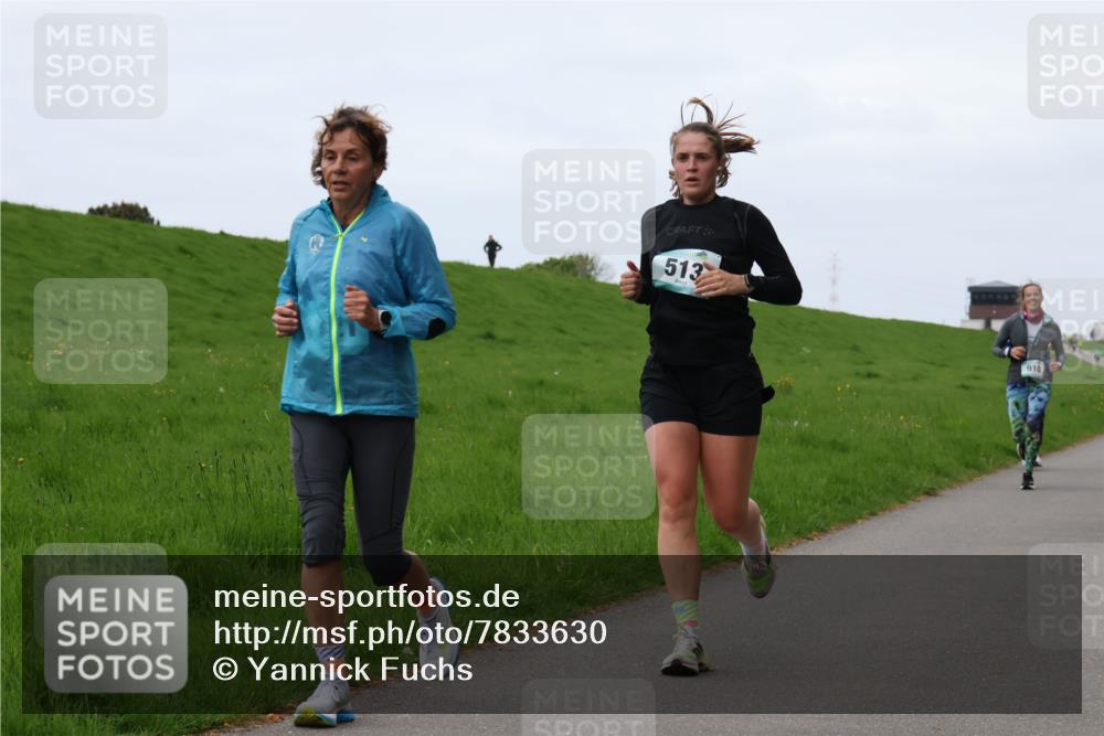 04.05.2025 - 8. Wedeler Halbmarathon Yannick Fuchs http://msf.ph/oto/7833630 04.05.2025 11:21:56 Laufen 513, 910 meine-sportfotos.de