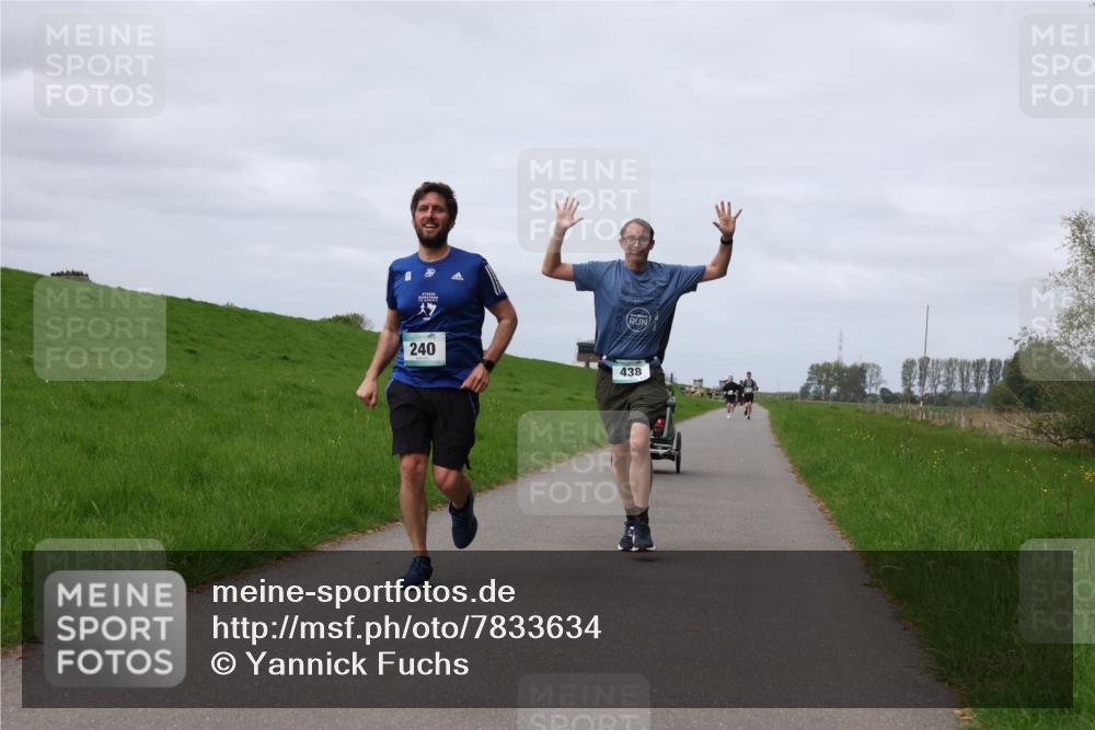 04.05.2025 - 8. Wedeler Halbmarathon Yannick Fuchs http://msf.ph/oto/7833634 04.05.2025 11:42:34 Laufen 240, 438 meine-sportfotos.de