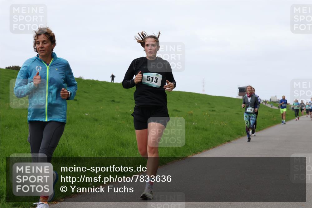 04.05.2025 - 8. Wedeler Halbmarathon Yannick Fuchs http://msf.ph/oto/7833636 04.05.2025 11:21:56 Laufen 513, 910 meine-sportfotos.de
