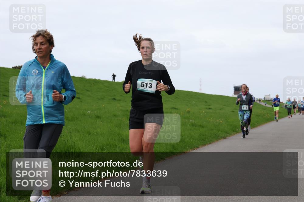 04.05.2025 - 8. Wedeler Halbmarathon Yannick Fuchs http://msf.ph/oto/7833639 04.05.2025 11:21:56 Laufen 513, 910 meine-sportfotos.de