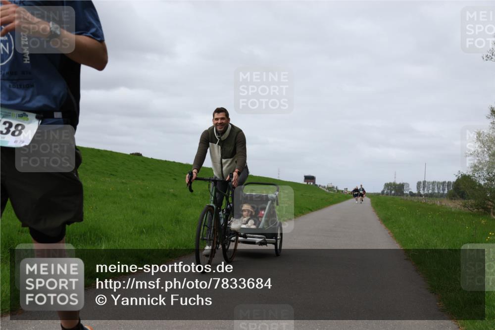 04.05.2025 - 8. Wedeler Halbmarathon Yannick Fuchs http://msf.ph/oto/7833684 04.05.2025 11:42:36 Laufen 207, 38, 79 meine-sportfotos.de